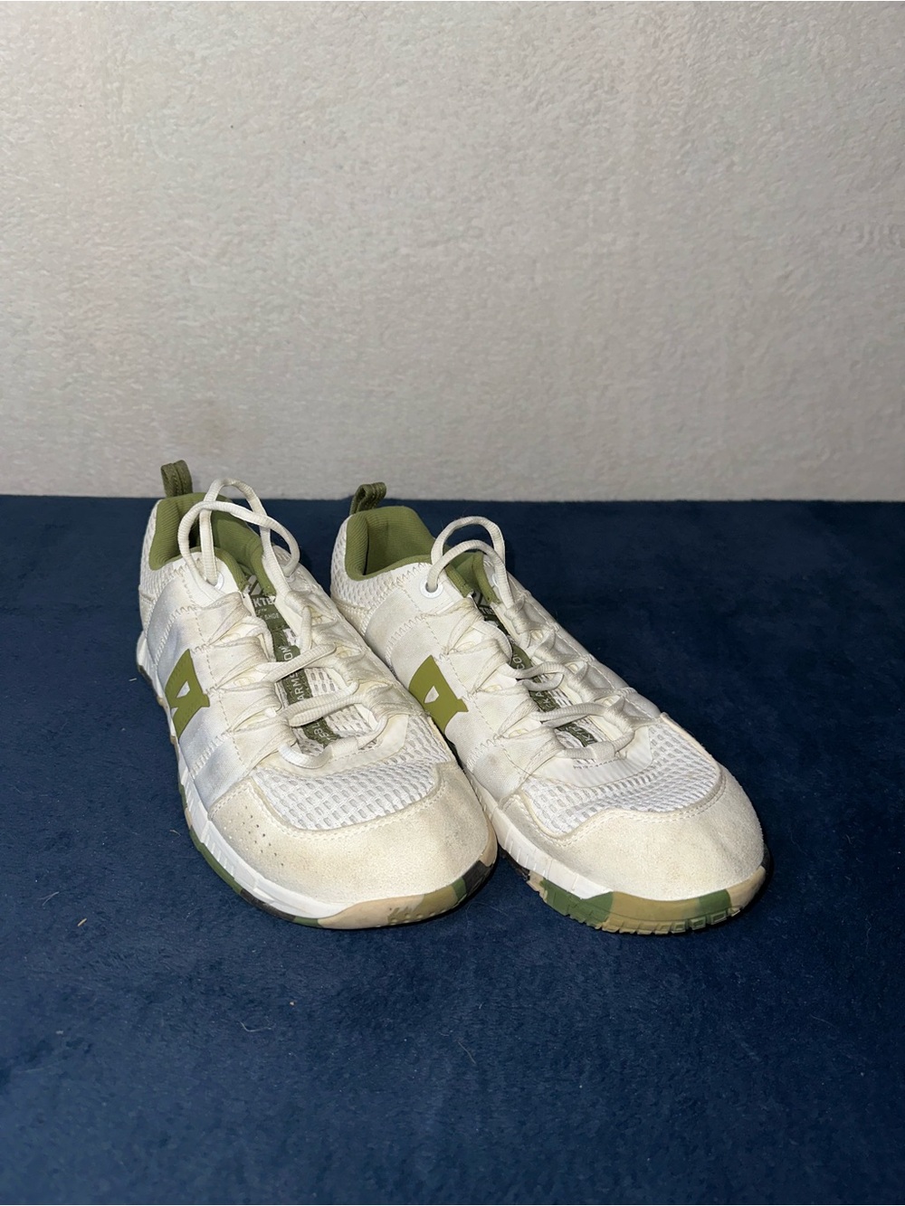 Men's Viktos White and Olive Athletic Sneakers